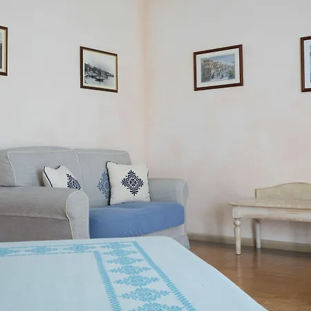 Poseidonia فندق أرباتاكْسْ