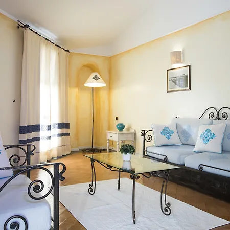 Poseidonia Hotel Àrbatax