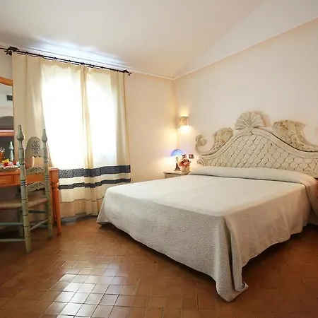 Poseidonia 4* Àrbatax