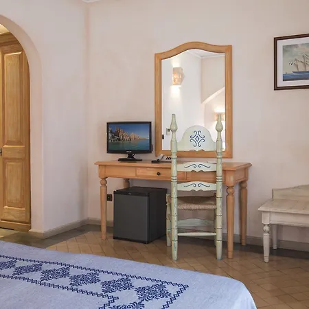 Poseidonia Hotel Àrbatax