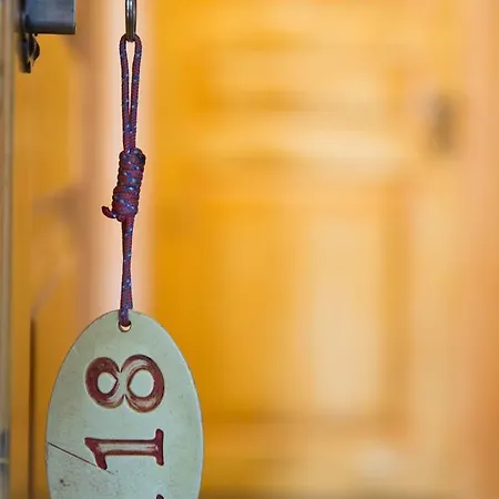 فندق Poseidonia أرباتاكْسْ