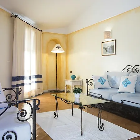 Poseidonia Hotel