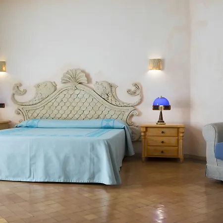 Poseidonia 4*