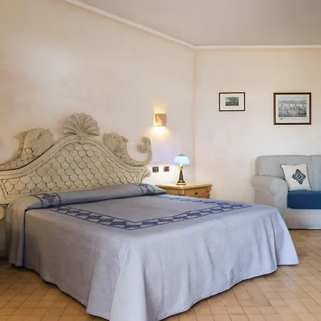 Poseidonia מלון ארבאטקס