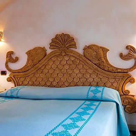 Szálloda Poseidonia 4*