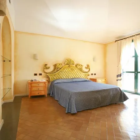 Poseidonia 호텔 아르바탁스